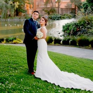 Gorgeous A-line Satin Wedding dress from David’s Bridal (worn once).